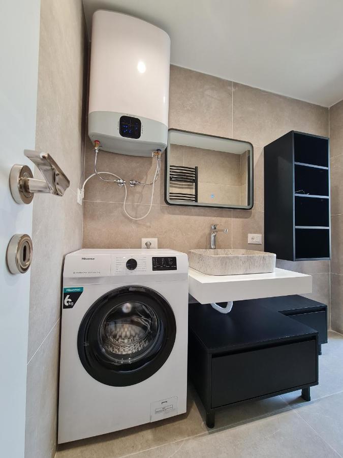 Adore - Modern Studio Tirana Exterior foto